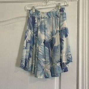 Elastic waist tiered skirt